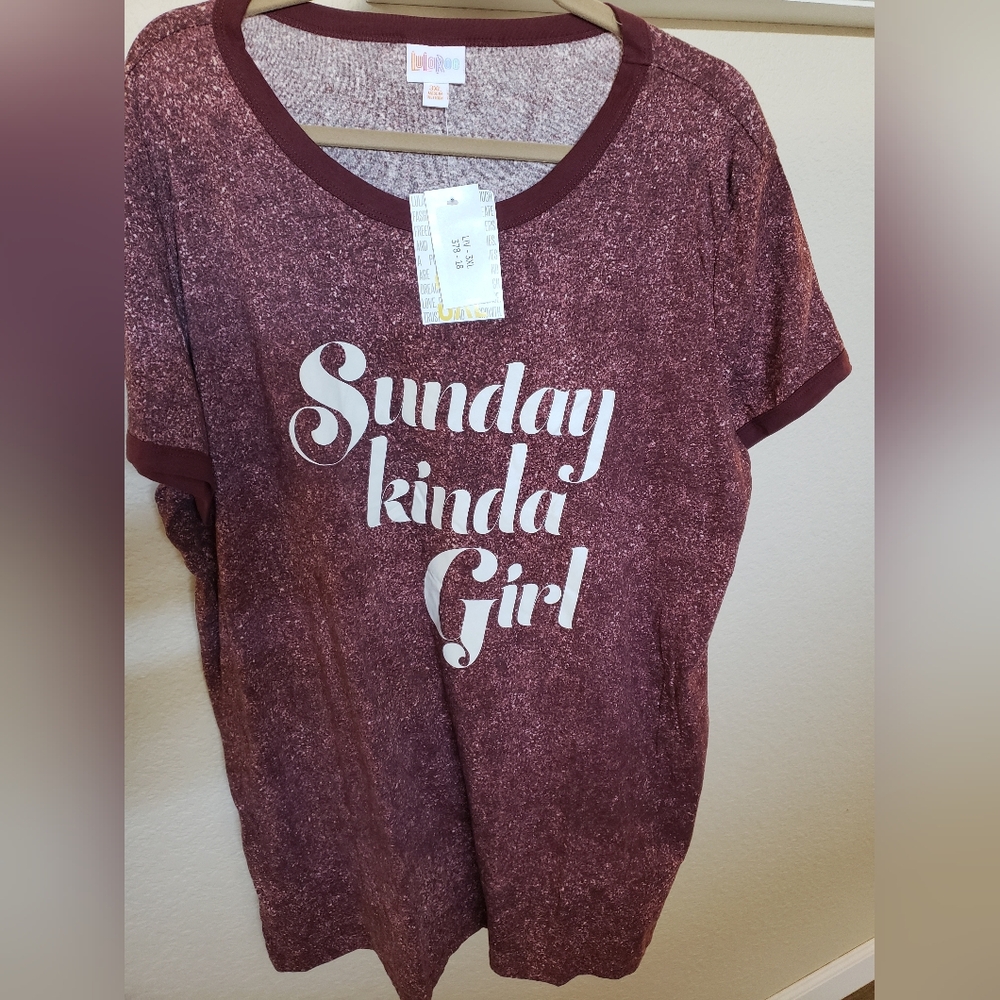Lularoe Liv Tee, NWT maroon heathered size 3XL